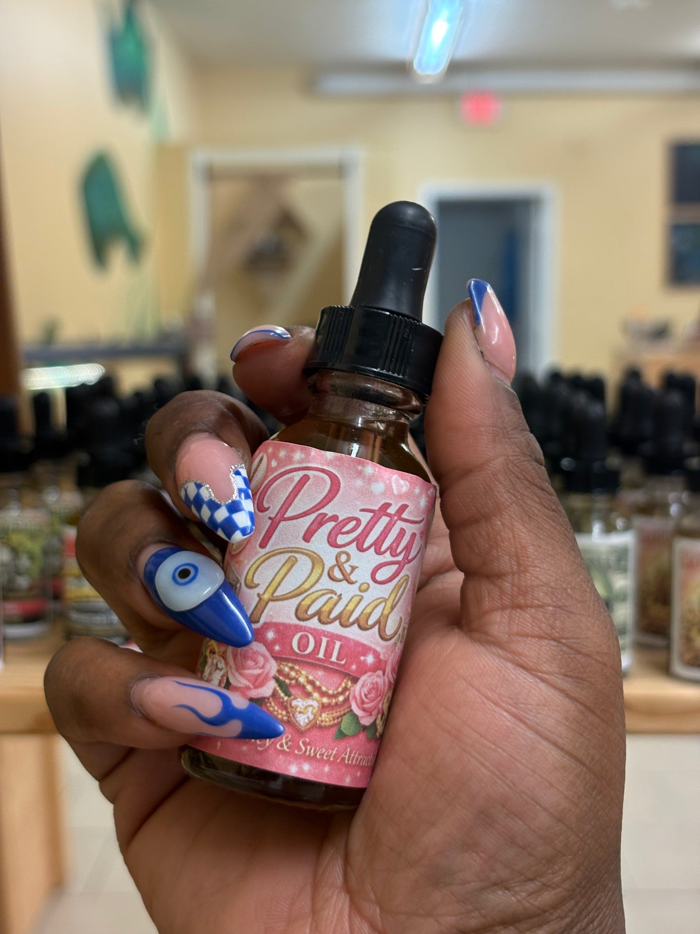 Pretty & Paid Oil